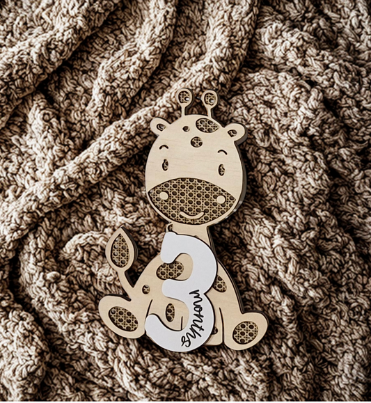 Rattan Giraffe - Interchangeable Milestone