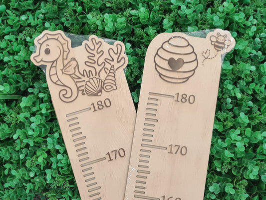 Under the Sea personalised wooden growth chart for children's bedrooms measuring 65 cm–180 cm